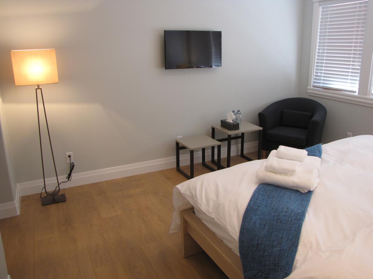 Riverfront Bed & Breakfast